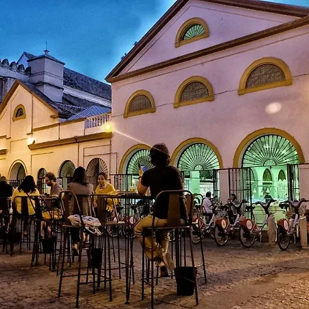 Pasaje Amores Iz. - Tranquilidad Y Vida Cultural En Centro 4px * Sevilha